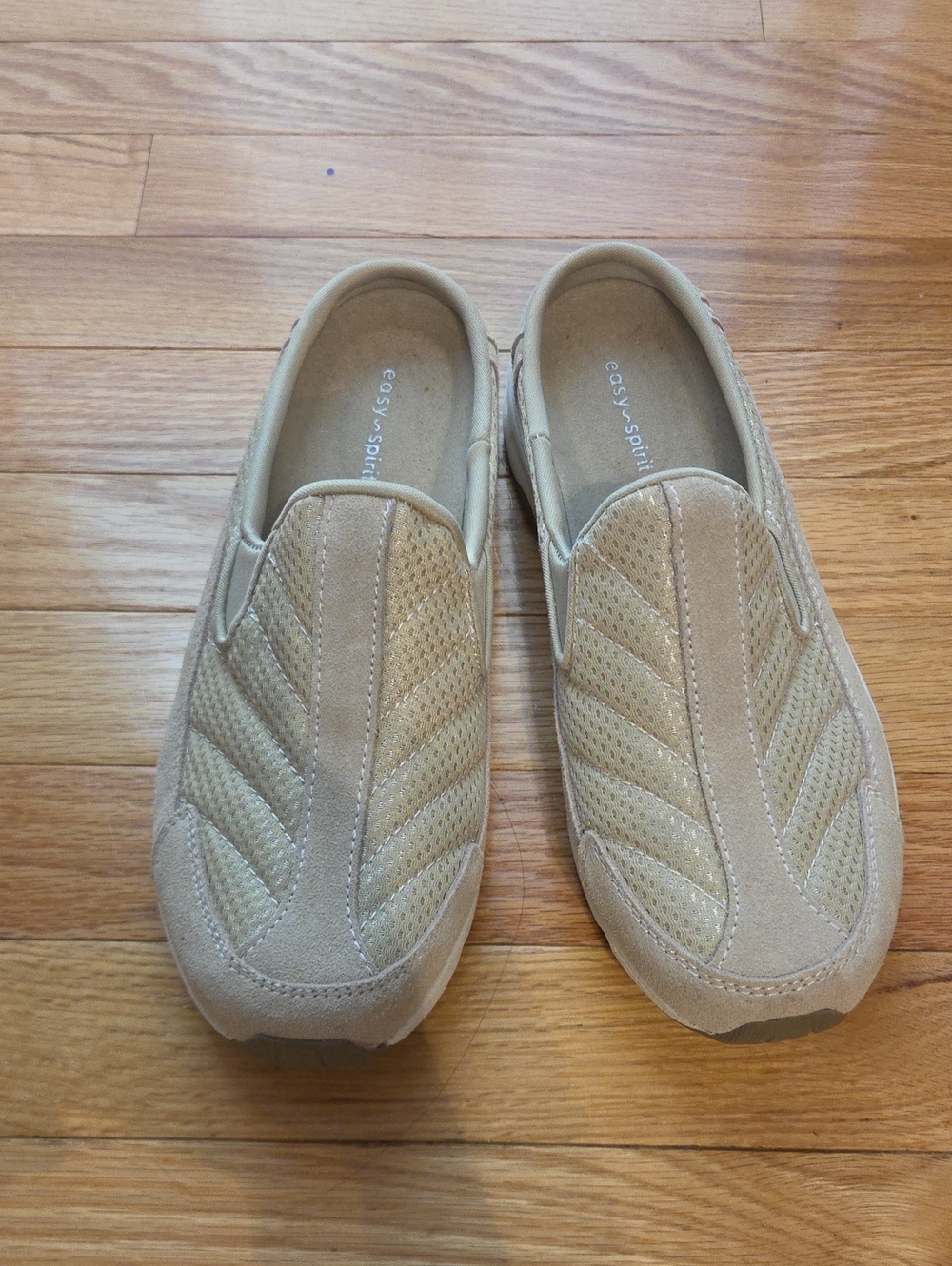 Easy Spirit Tan Slip-On Casual Flats
